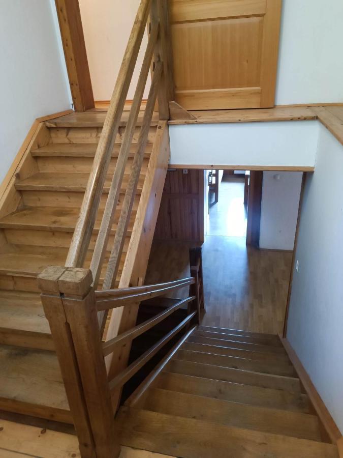 Valvasorjev Dom Pod Stolom Ostello Zirovnica Esterno foto